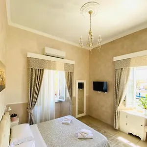 3* Гостевой дом Domus Valadier